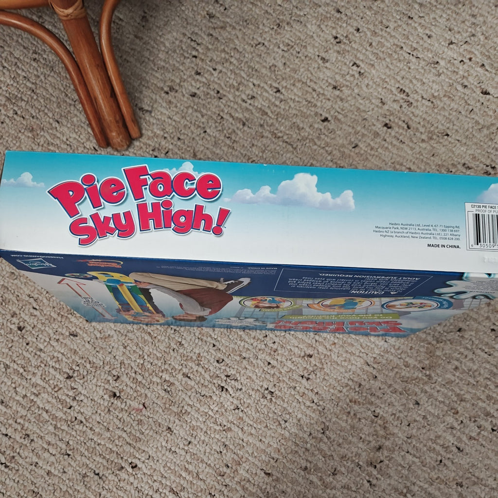 Hasbro C2130 Pie Face Sky High Game