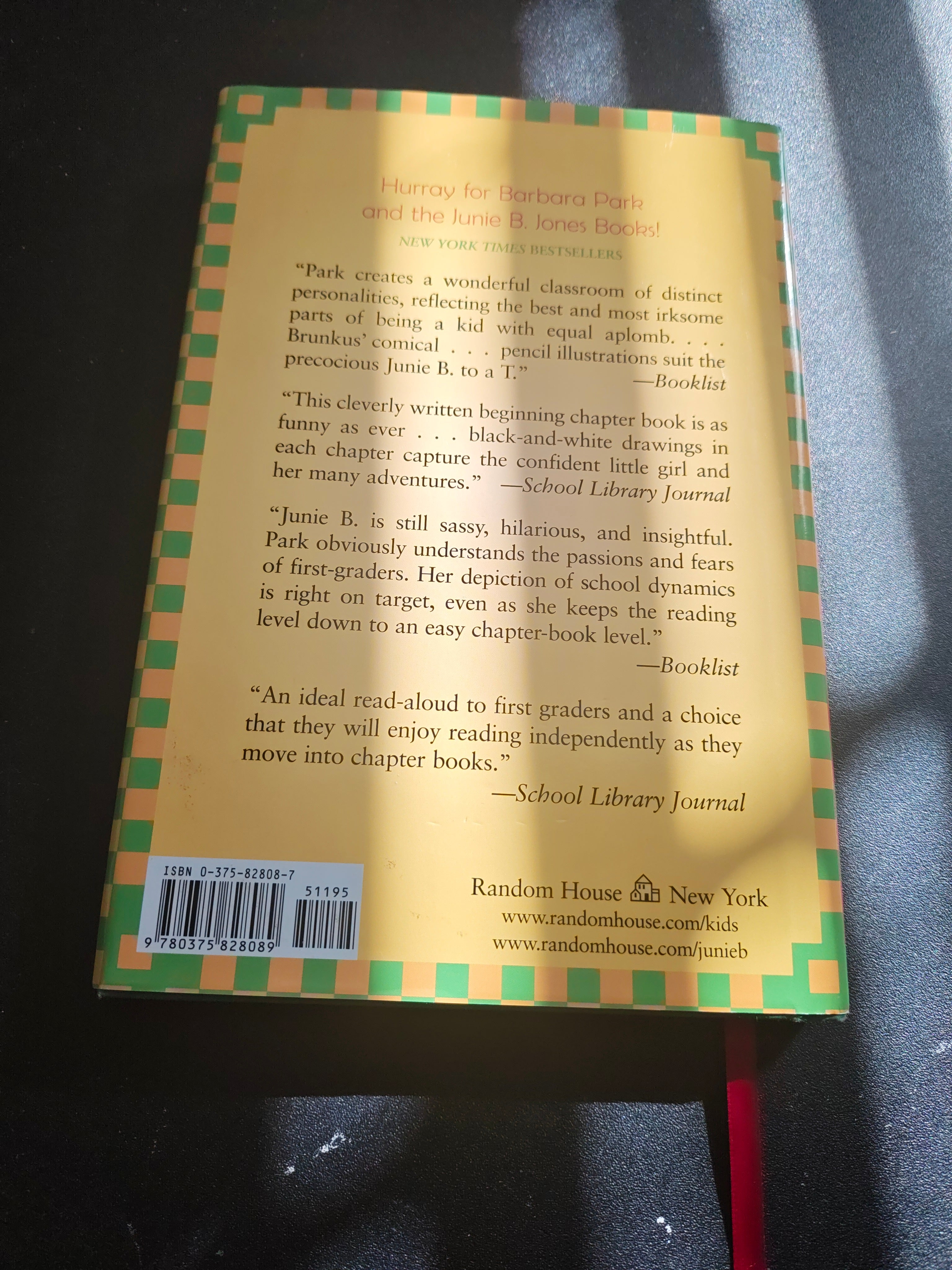 Junie B., First Grader: Jingle Bells, Batman Smells (P.S. So Does May.)